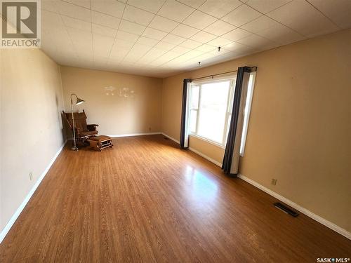 209 3Rd Avenue E, Lampman, SK - Indoor Photo Showing Other Room