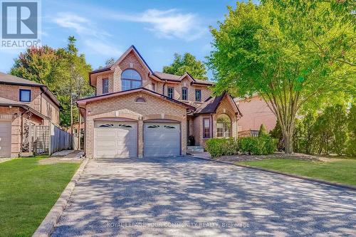 3 Creekview Avenue, Richmond Hill, ON - Outdoor With Facade