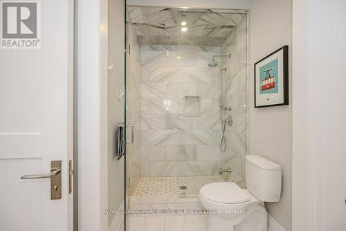 1325 Sheldon Avenue, Oakville, ON - Indoor Photo Showing Bathroom