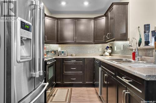 4110 108 Willis Crescent, Saskatoon, SK - Indoor Photo Showing Kitchen With Double Sink With Upgraded Kitchen