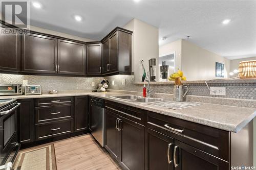 4110 108 Willis Crescent, Saskatoon, SK - Indoor Photo Showing Kitchen With Double Sink