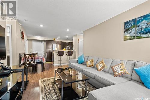 4110 108 Willis Crescent, Saskatoon, SK - Indoor Photo Showing Living Room