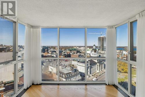 1304 - 185 Ontario Street, Kingston (Central City East), ON - Indoor Photo Showing Other Room