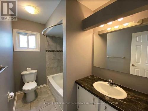 164 Letitia Street, Barrie, ON - Indoor Photo Showing Bathroom