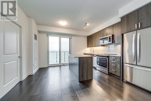 3306 - 8 Nahani Way, Mississauga, ON - Indoor Photo Showing Kitchen