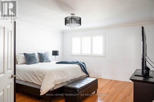 416 Terry Carter Crescent, Newmarket, ON - Indoor Photo Showing Bedroom