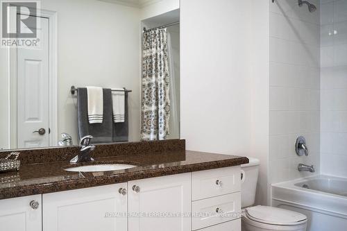 416 Terry Carter Crescent, Newmarket, ON - Indoor Photo Showing Bathroom