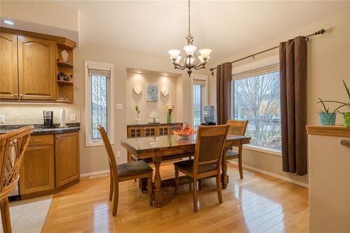 61 Carleton Drive, Steinbach, MB - Indoor Photo Showing Dining Room