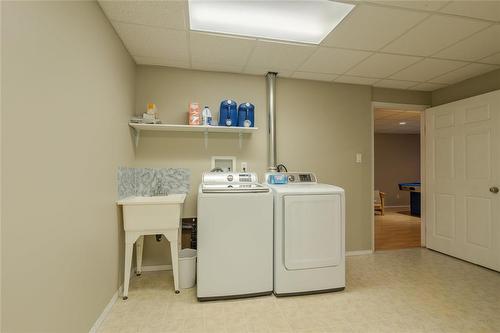 61 Carleton Drive, Steinbach, MB - Indoor Photo Showing Laundry Room