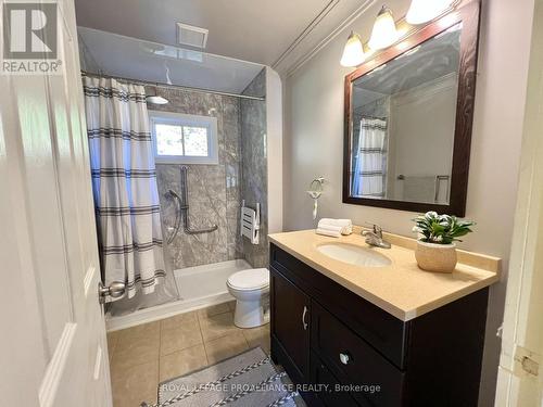 975 Slab Street, Centre Hastings, ON - Indoor Photo Showing Bathroom