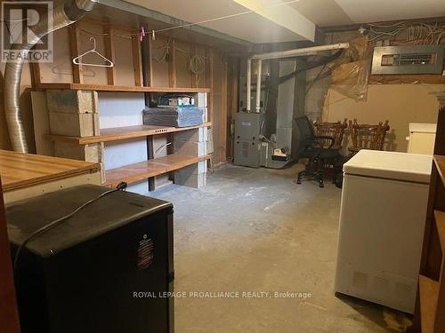 975 Slab Street, Centre Hastings, ON - Indoor Photo Showing Laundry Room