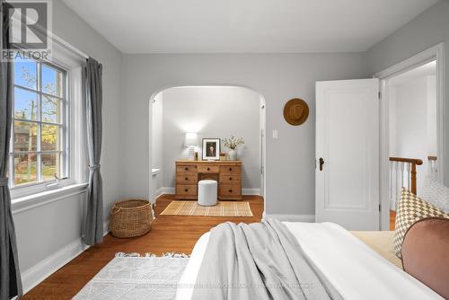 90 Sutherland Drive, Toronto, ON - Indoor Photo Showing Bedroom