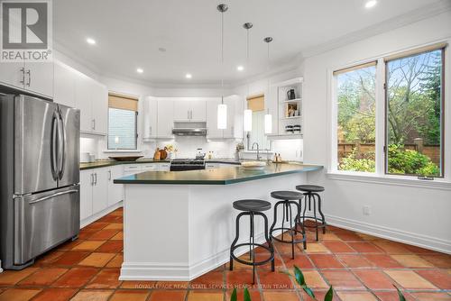 90 Sutherland Drive, Toronto, ON - Indoor Photo Showing Kitchen With Upgraded Kitchen