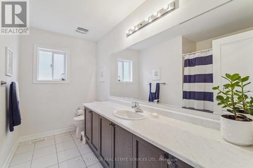 21 Mckay Avenue, New Tecumseth, ON - Indoor Photo Showing Bathroom