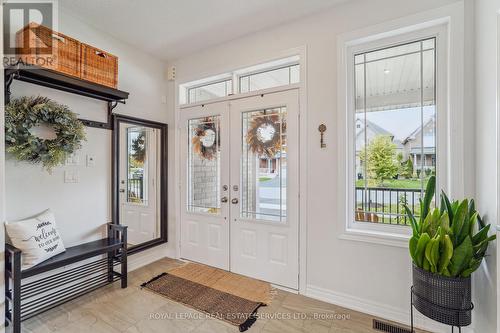 21 Mckay Avenue, New Tecumseth, ON - Indoor Photo Showing Other Room