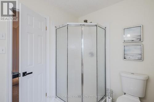 21 - 254 Summerfield Drive, Guelph, ON - Indoor Photo Showing Bathroom