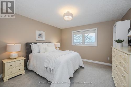 21 - 254 Summerfield Drive, Guelph, ON - Indoor Photo Showing Bedroom