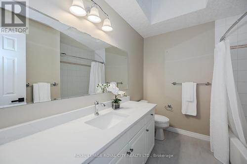 21 - 254 Summerfield Drive, Guelph, ON - Indoor Photo Showing Bathroom