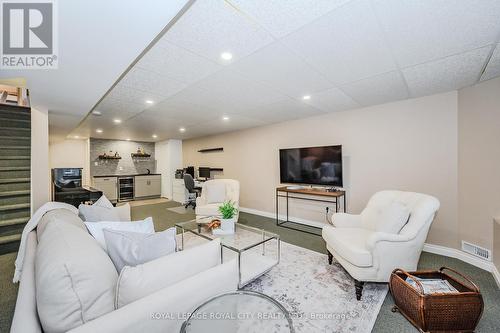 21 - 254 Summerfield Drive, Guelph, ON - Indoor Photo Showing Living Room