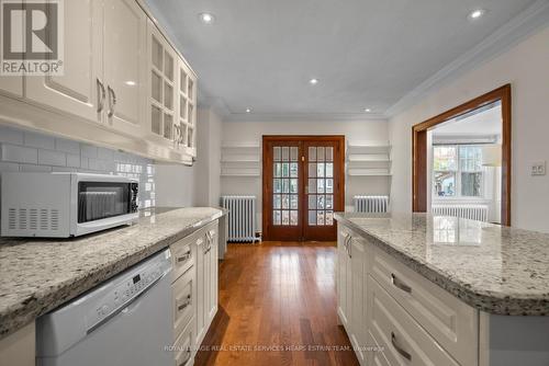 Main - 88 Welland Avenue, Toronto, ON - Indoor Photo Showing Kitchen