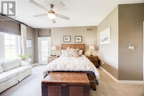 134 Southcrest Drive, Kawartha Lakes, ON - Indoor Photo Showing Bedroom