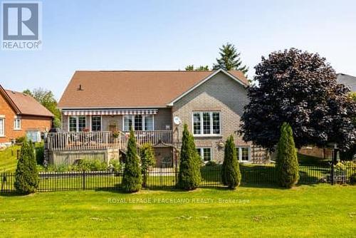 134 Southcrest Drive, Kawartha Lakes, ON - Outdoor With Deck Patio Veranda