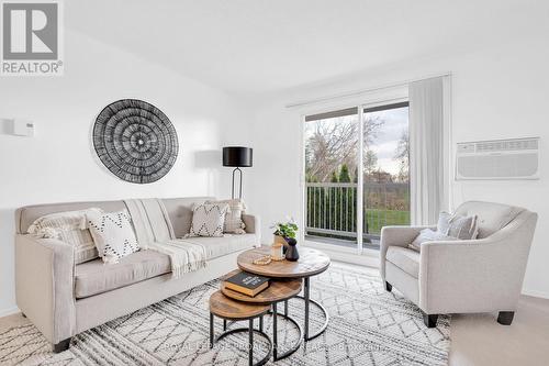 213 - 175 Haig Road E, Belleville, ON - Indoor Photo Showing Living Room