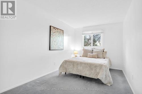 213 - 175 Haig Road E, Belleville, ON - Indoor Photo Showing Bedroom