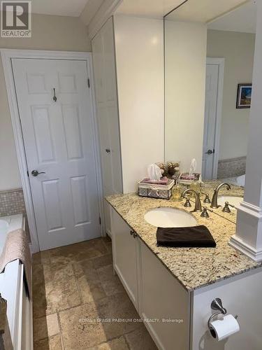 148 Ellwood Drive, Caledon, ON - Indoor Photo Showing Bathroom