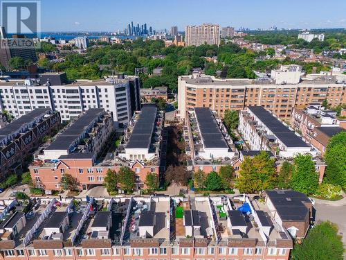 1233B - 22 Laidlaw Street, Toronto, ON - Outdoor With View