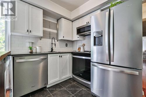 1233B - 22 Laidlaw Street, Toronto, ON - Indoor Photo Showing Kitchen