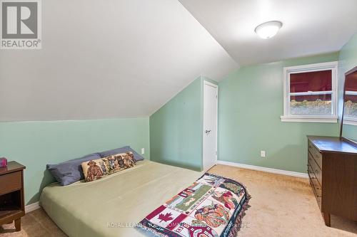 79 Ball Point Road, Kawartha Lakes, ON - Indoor Photo Showing Bedroom