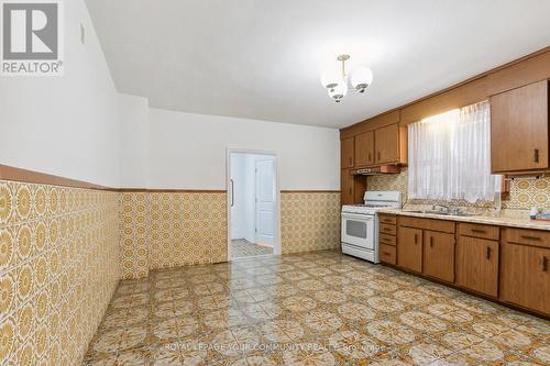 59 Brookfield Street, Toronto, ON - Indoor Photo Showing Kitchen