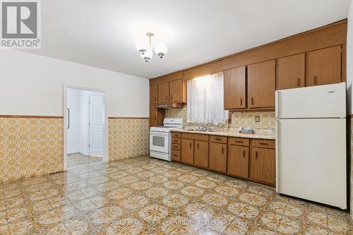 59 Brookfield Street, Toronto, ON - Indoor Photo Showing Kitchen