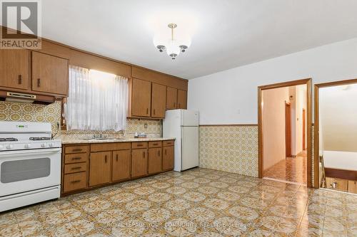 59 Brookfield Street, Toronto, ON - Indoor Photo Showing Kitchen