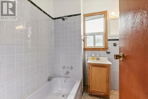 59 Brookfield Street, Toronto, ON - Indoor Photo Showing Bathroom