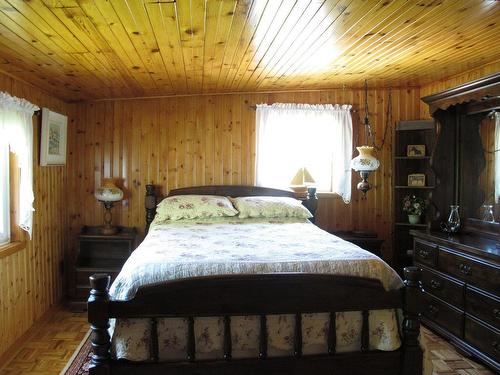 Bedroom - 4480 Ch. Des Faucons, Nominingue, QC - Indoor Photo Showing Bedroom