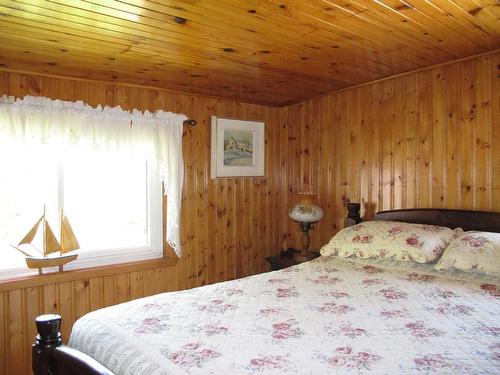 Bedroom - 4480 Ch. Des Faucons, Nominingue, QC - Indoor Photo Showing Bedroom