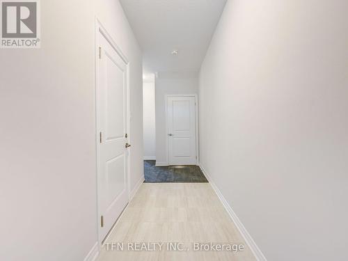 9 - 10 Birmingham Drive, Cambridge, ON - Indoor Photo Showing Other Room