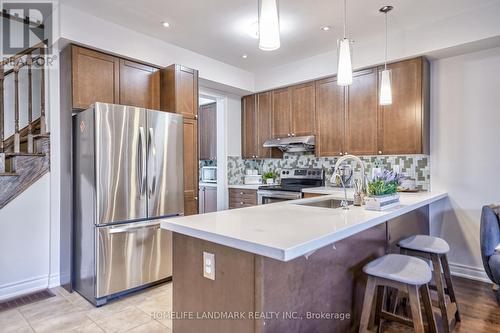 10279 Woodbine Avenue, Markham, ON - Indoor Photo Showing Kitchen With Upgraded Kitchen