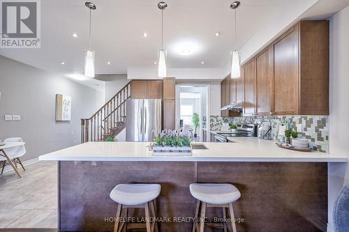 10279 Woodbine Avenue, Markham, ON - Indoor Photo Showing Kitchen With Upgraded Kitchen