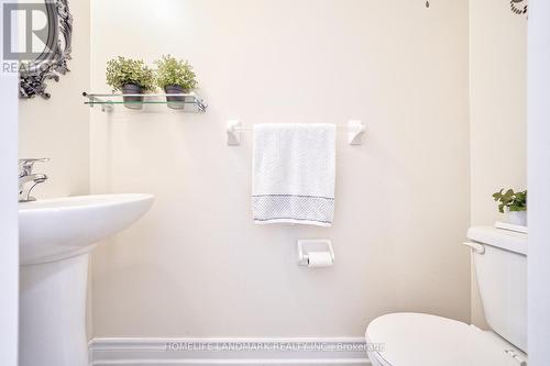 10279 Woodbine Avenue, Markham, ON - Indoor Photo Showing Bathroom