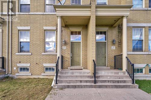 10279 Woodbine Avenue, Markham, ON - Outdoor With Facade