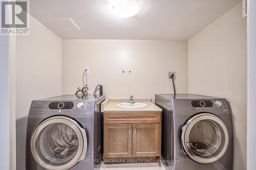 10279 Woodbine Avenue, Markham, ON - Indoor Photo Showing Laundry Room