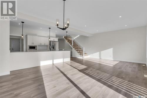 332 Leskiw Bend, Saskatoon, SK - Indoor Photo Showing Kitchen