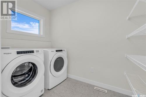 332 Leskiw Bend, Saskatoon, SK - Indoor Photo Showing Laundry Room