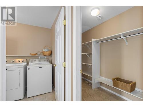 3425 East Boundary Road Unit# 15, West Kelowna, BC - Indoor Photo Showing Laundry Room