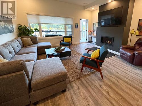 700 Riverside Way Unit# 201, Fernie, BC - Indoor Photo Showing Living Room With Fireplace