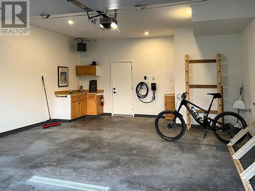 700 Riverside Way Unit# 201, Fernie, BC - Indoor Photo Showing Garage