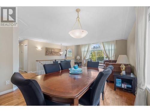 822 Raymer Road, Kelowna, BC - Indoor Photo Showing Dining Room